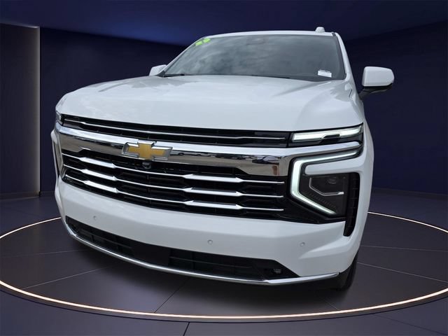 Used 2025 Chevrolet Suburban LT w/ Comfort Package RWD image 9