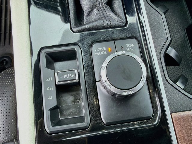 Used 2022 Toyota Tundra Capstone AWD/4WD image 30