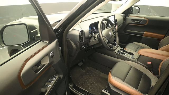 Certified 2023 Ford Bronco Sport Outer Banks AWD/4WD image 12