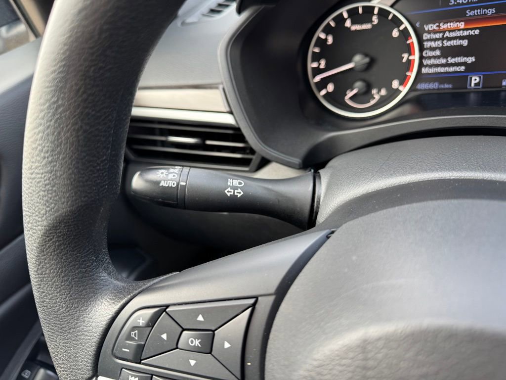 Used 2024 Nissan Altima 2.5 SV FWD image 18