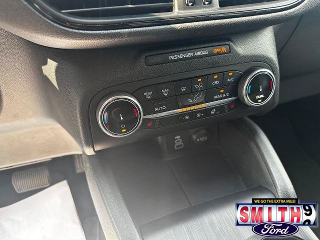 Certified 2025 Ford Escape ST-Line Select AWD/4WD image 26