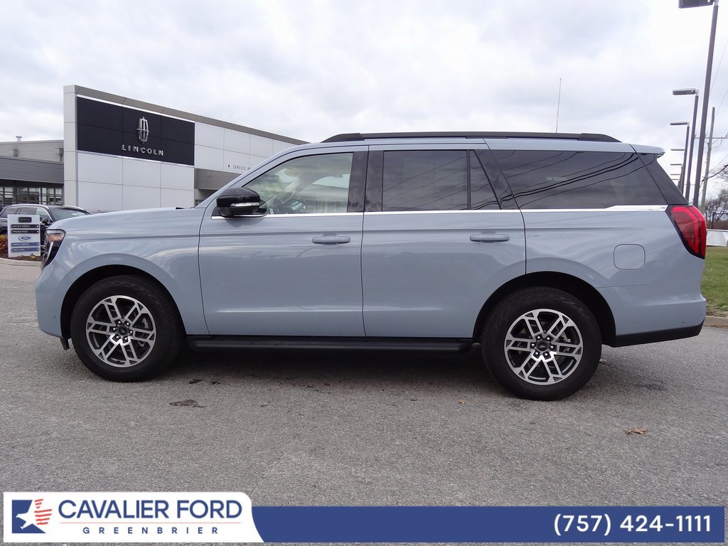 Certified 2025 Ford Expedition Active image 2