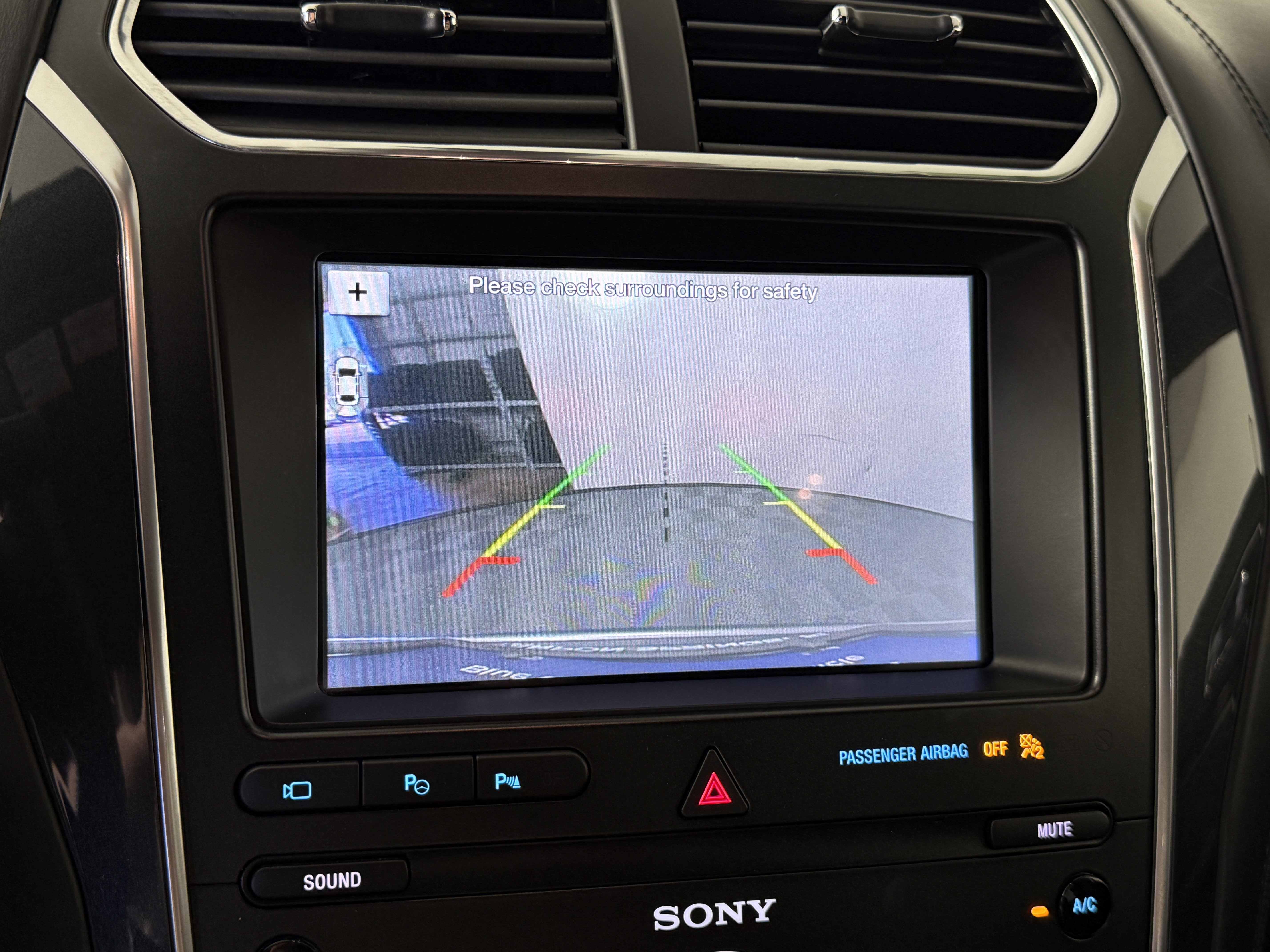 Certified 2019 Ford Explorer Platinum image 22