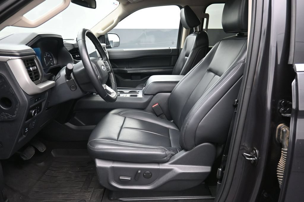 Certified 2024 Ford Expedition Max XLT RWD image 21