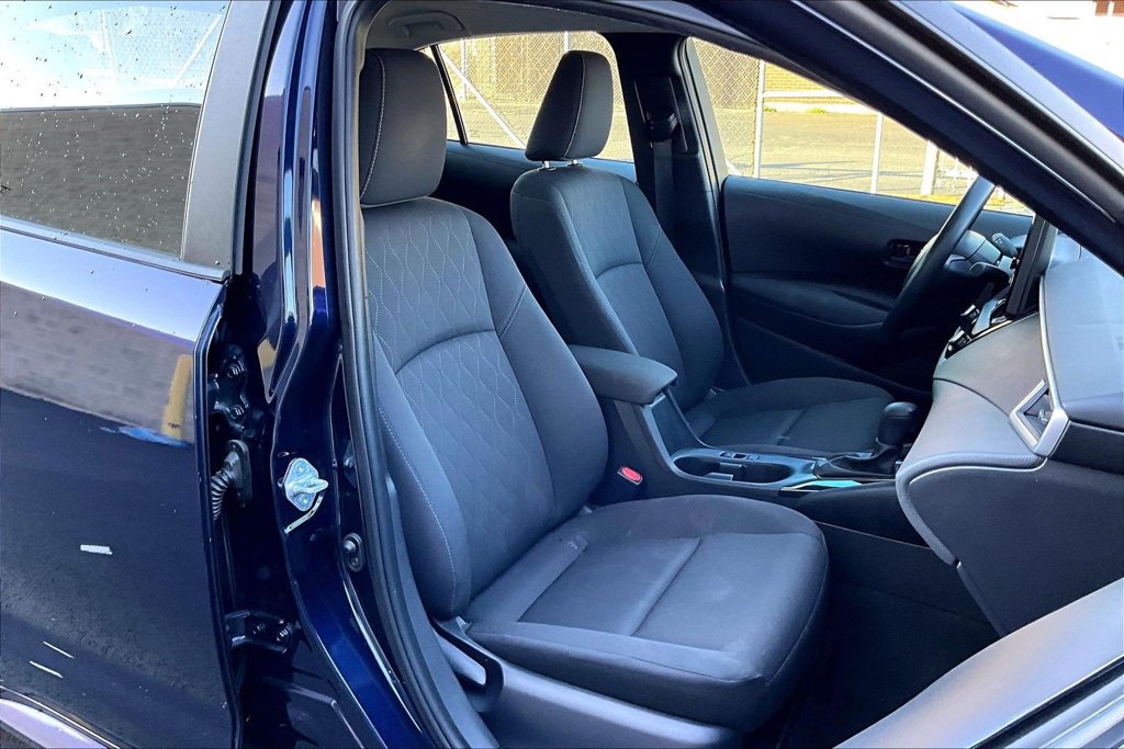 Used 2024 Toyota Corolla LE FWD image 7