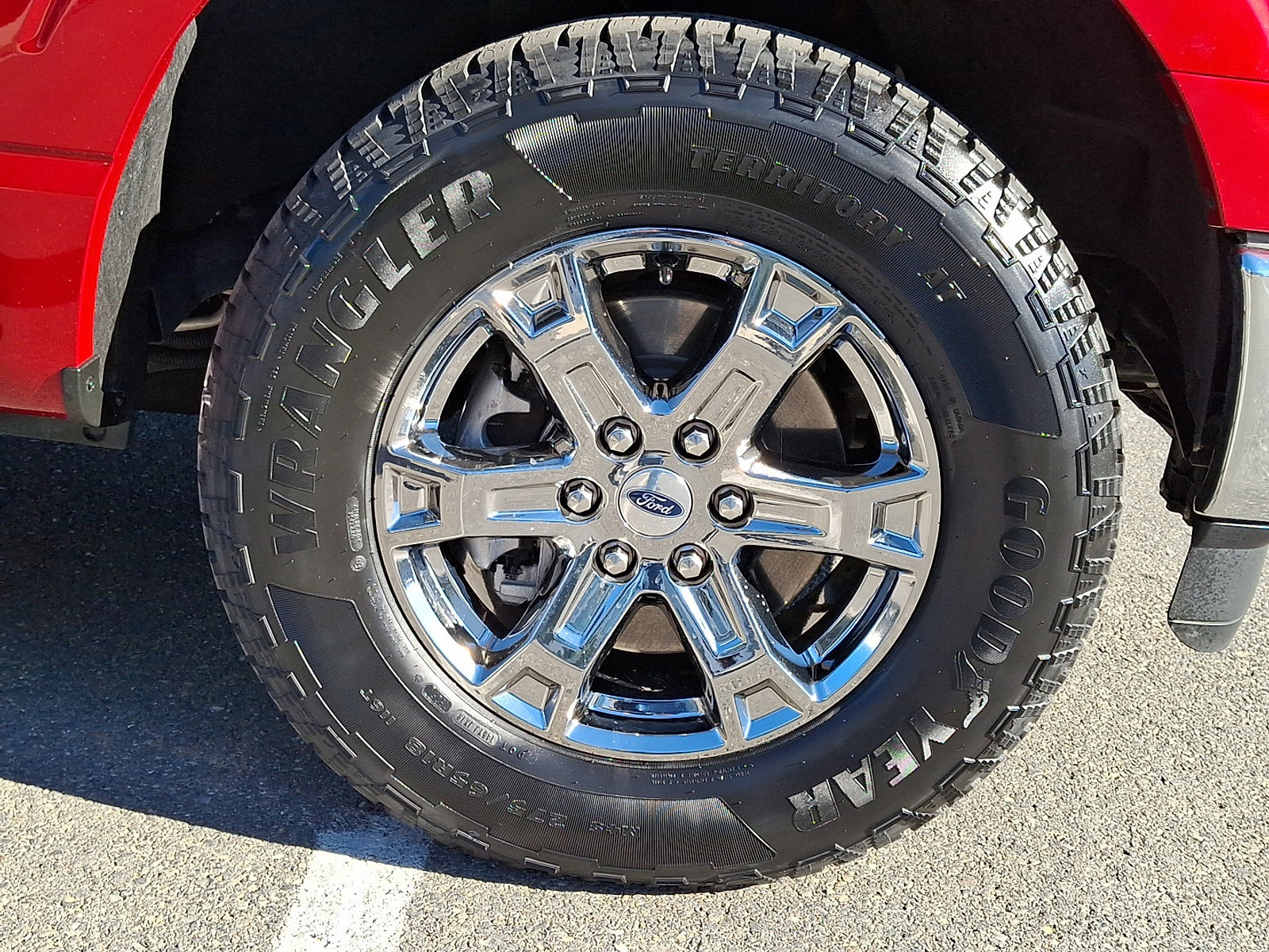 Certified 2022 Ford F150 Lariat w/ Equipment Group 502A High image 8