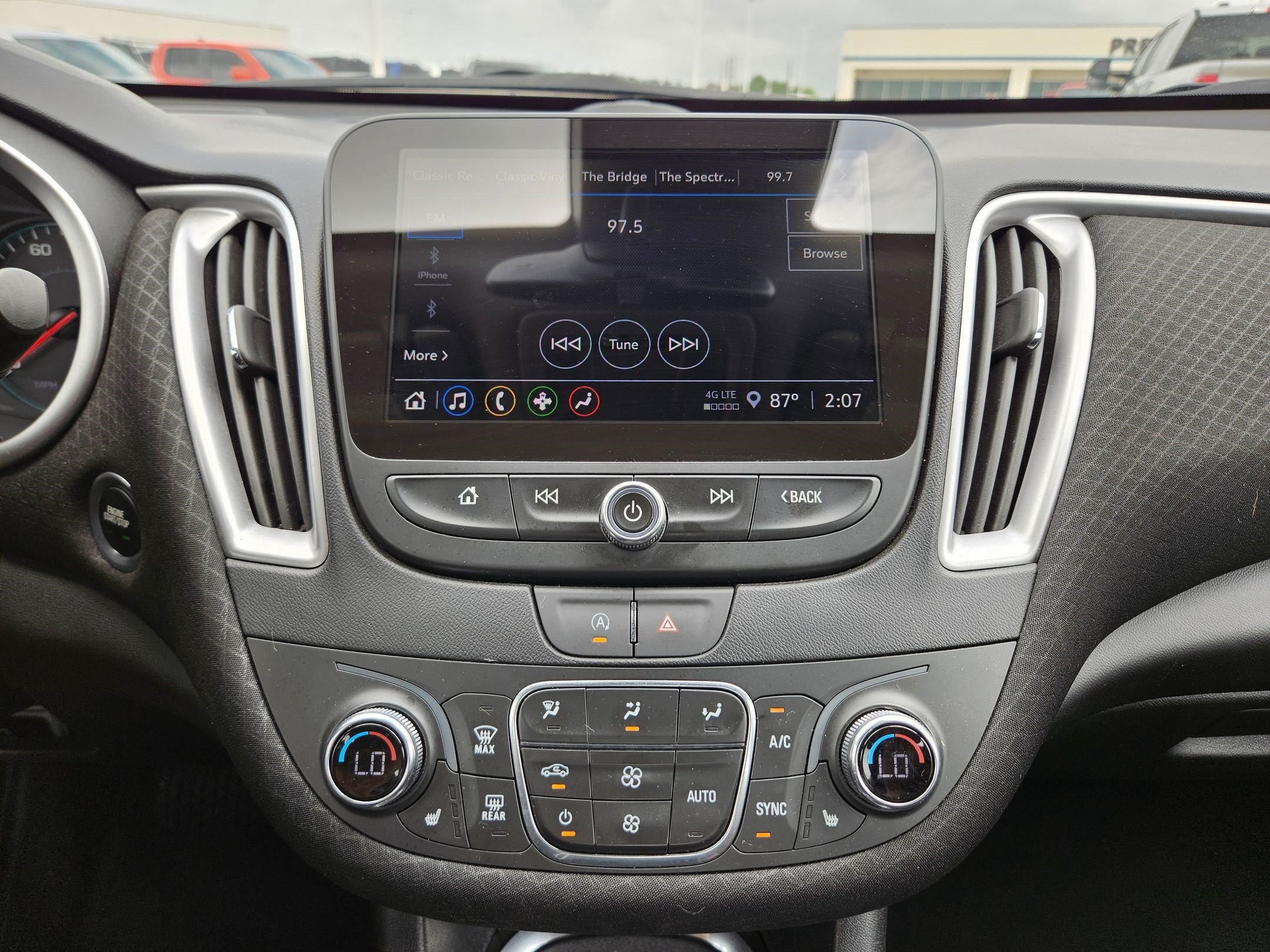 Used 2024 Chevrolet Malibu LT FWD image 26