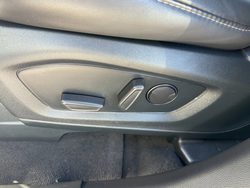 Certified 2023 Ford Explorer XLT w/ Equipment Group 202A image 37