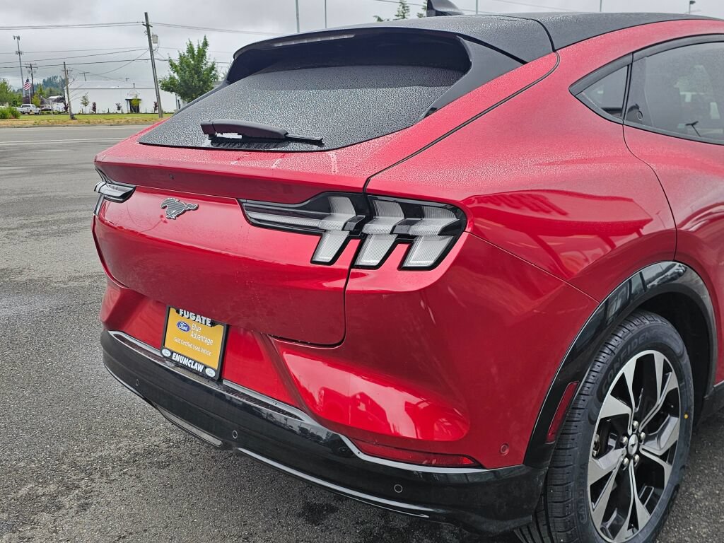 Certified 2021 Ford Mustang Mach-E Premium AWD/4WD image 7