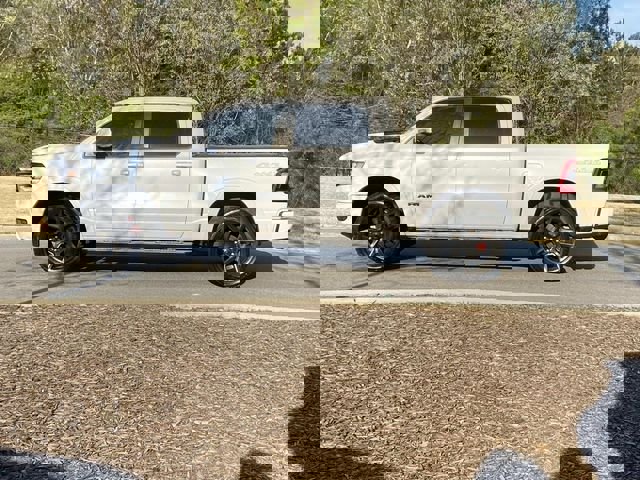 Used 2020 RAM 1500 Laramie image 2