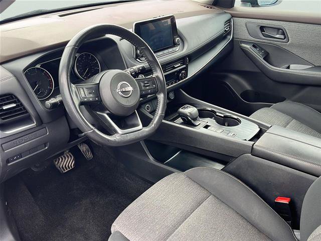 Used 2022 Nissan Rogue S FWD image 9