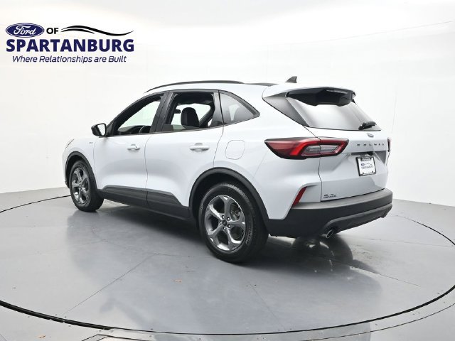 Certified 2025 Ford Escape ST-Line FWD image 5