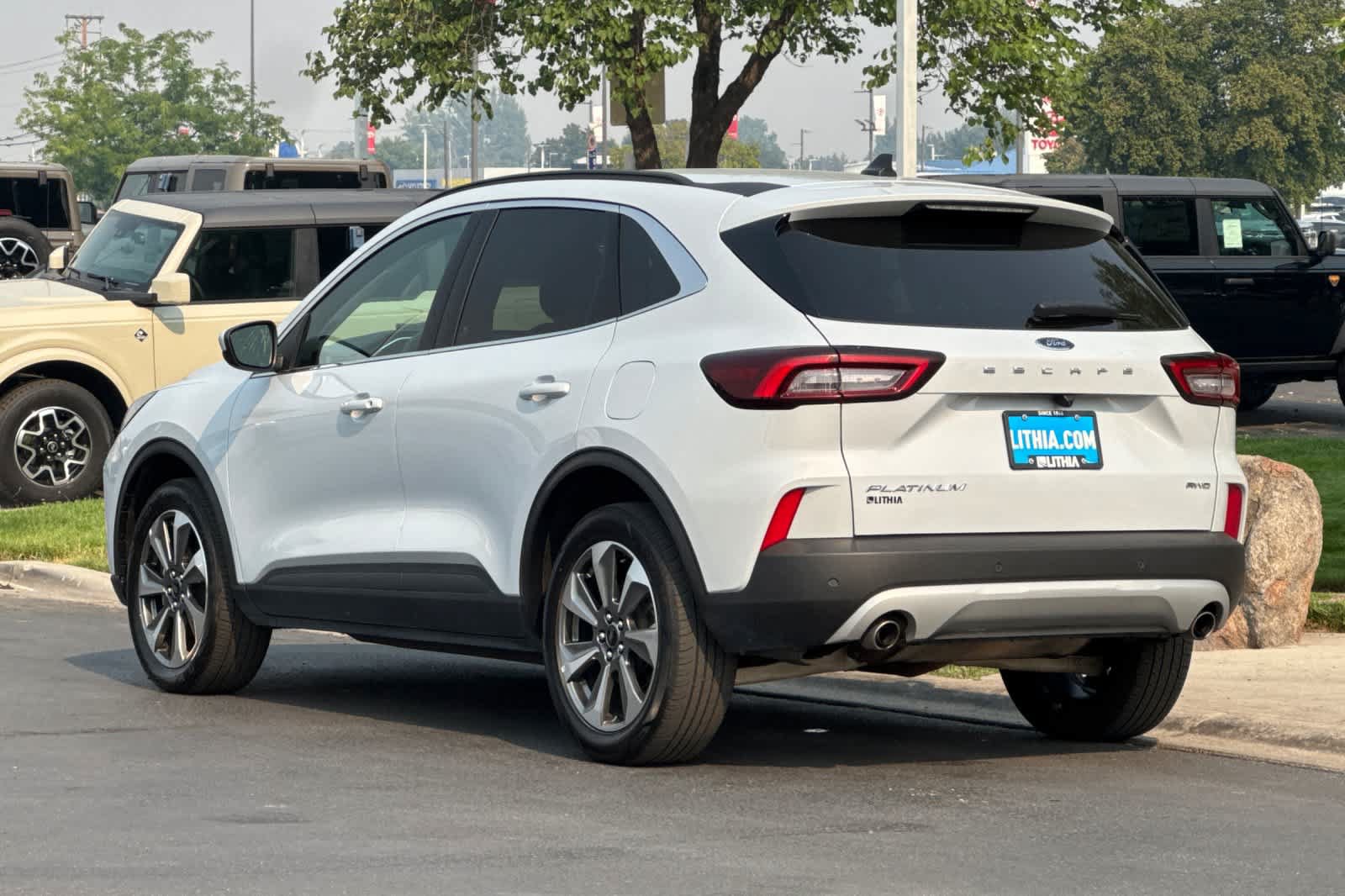 Certified 2025 Ford Escape Platinum AWD/4WD image 6