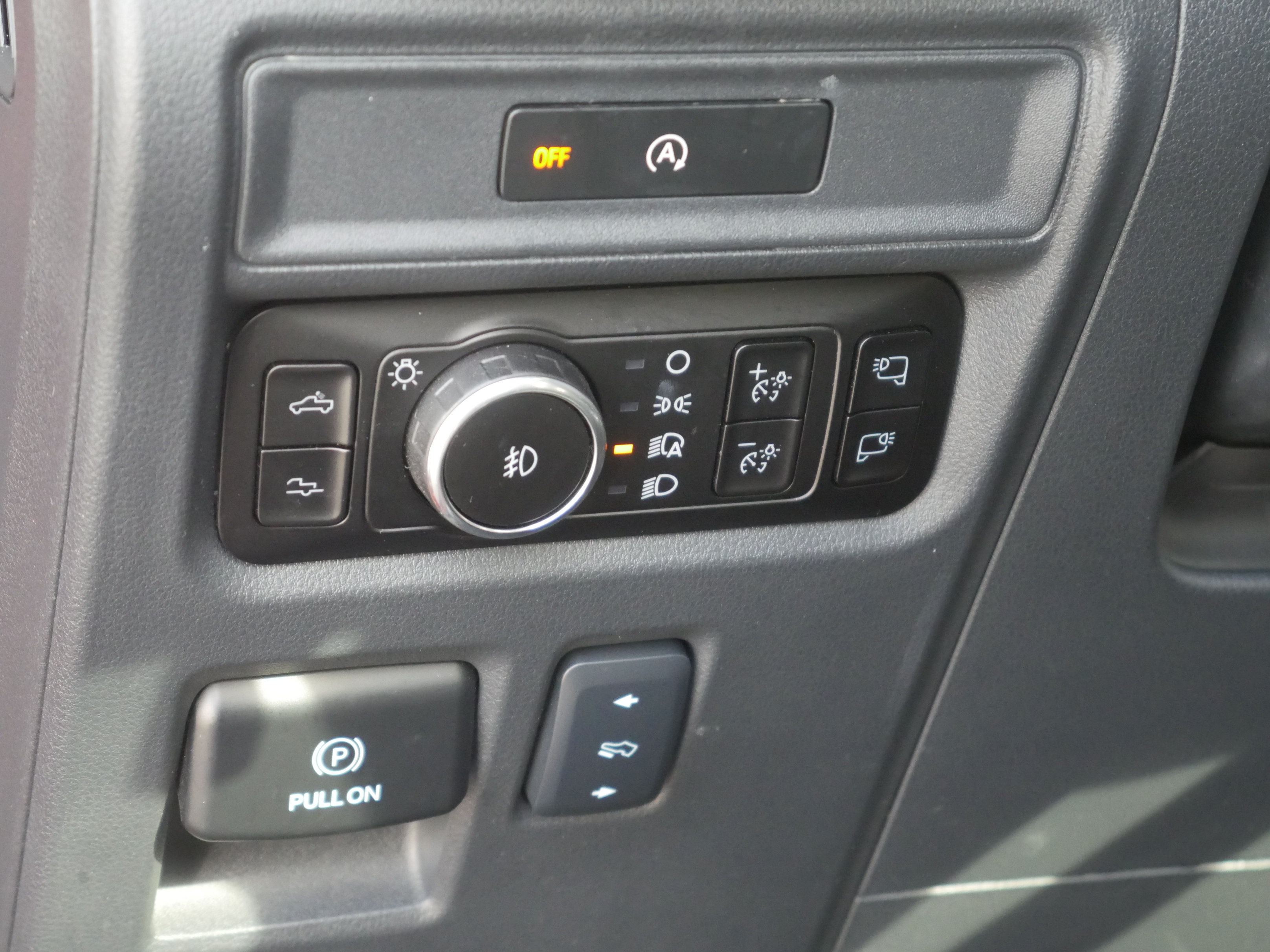 Certified 2025 Ford F150 Raptor AWD/4WD image 6