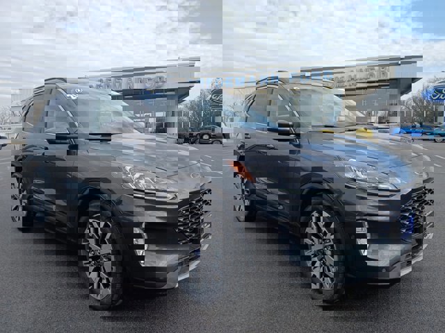Certified 2020 Ford Escape Titanium image 7