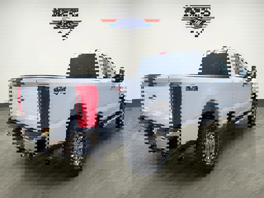 Certified 2023 Ford F250 XL w/ XL Chrome Package image 5