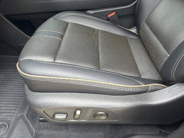 Used 2025 Chevrolet Traverse High Country w/ LPO, Floor Liner Package FWD image 21