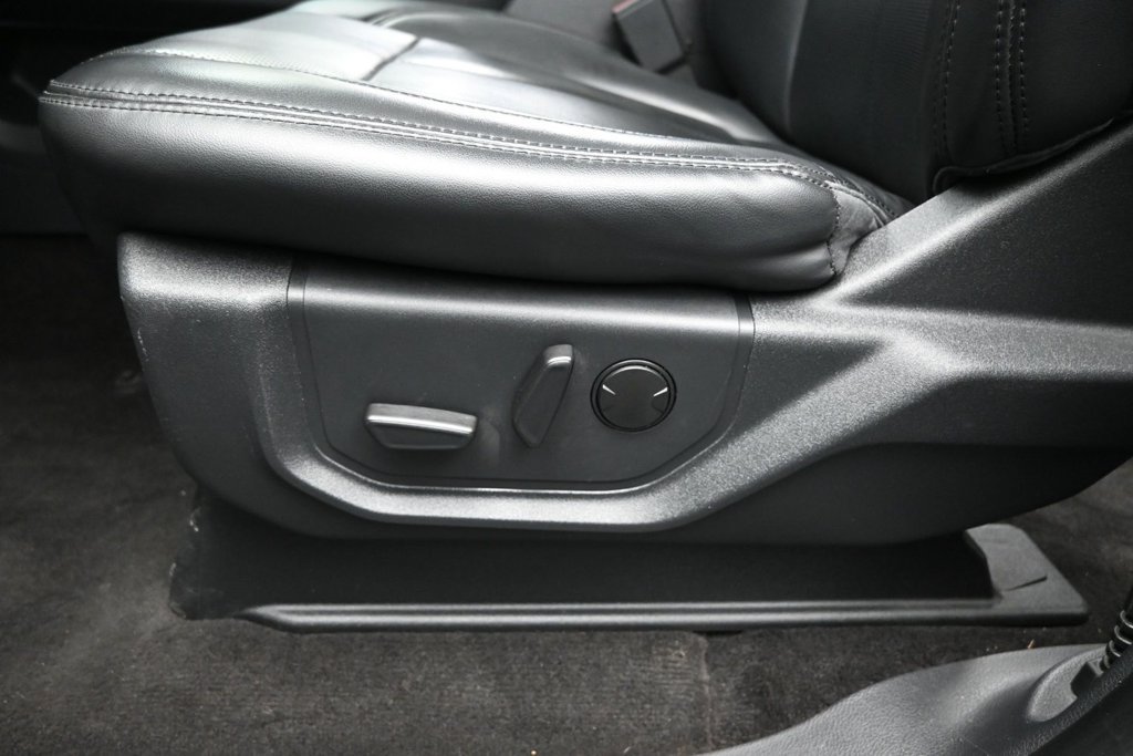 Certified 2022 Ford Expedition XLT RWD image 11