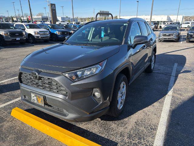 Used 2021 Toyota RAV4 XLE image 1