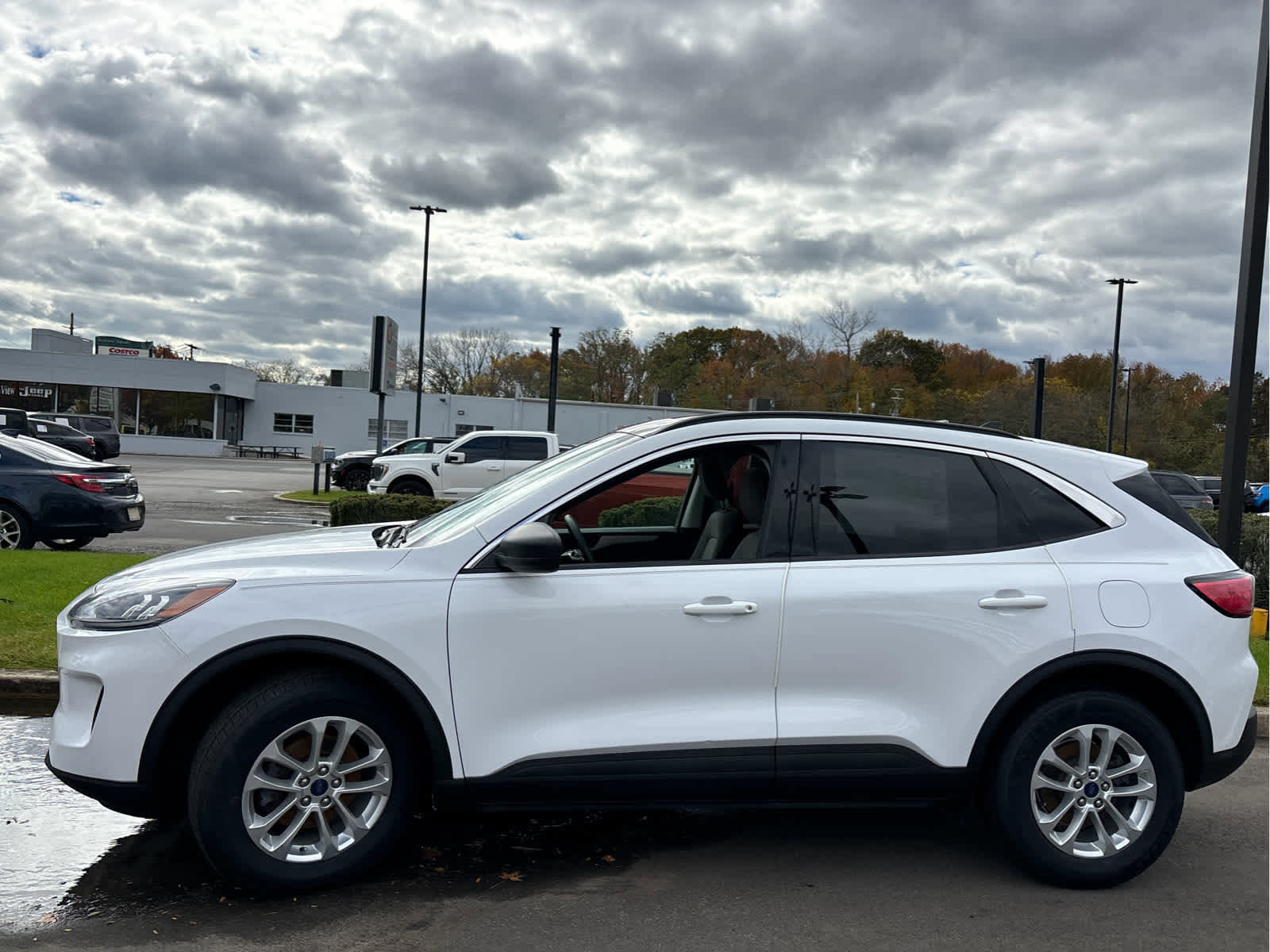Certified 2022 Ford Escape SE w/ Convenience Package image 6