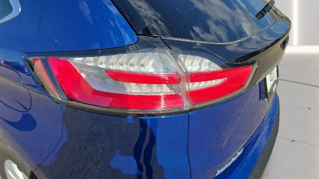 Certified 2020 Ford Edge SEL w/ Cold Weather Package FWD image 35