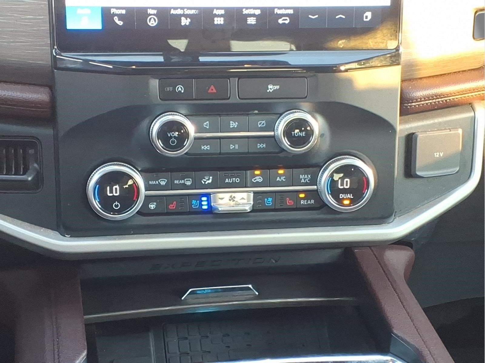 Certified 2024 Ford Expedition Limited AWD/4WD image 12