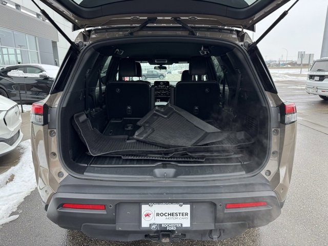 Used 2024 Nissan Pathfinder Rock Creek image 39