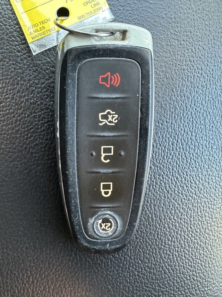Certified 2019 Ford Escape SEL image 31