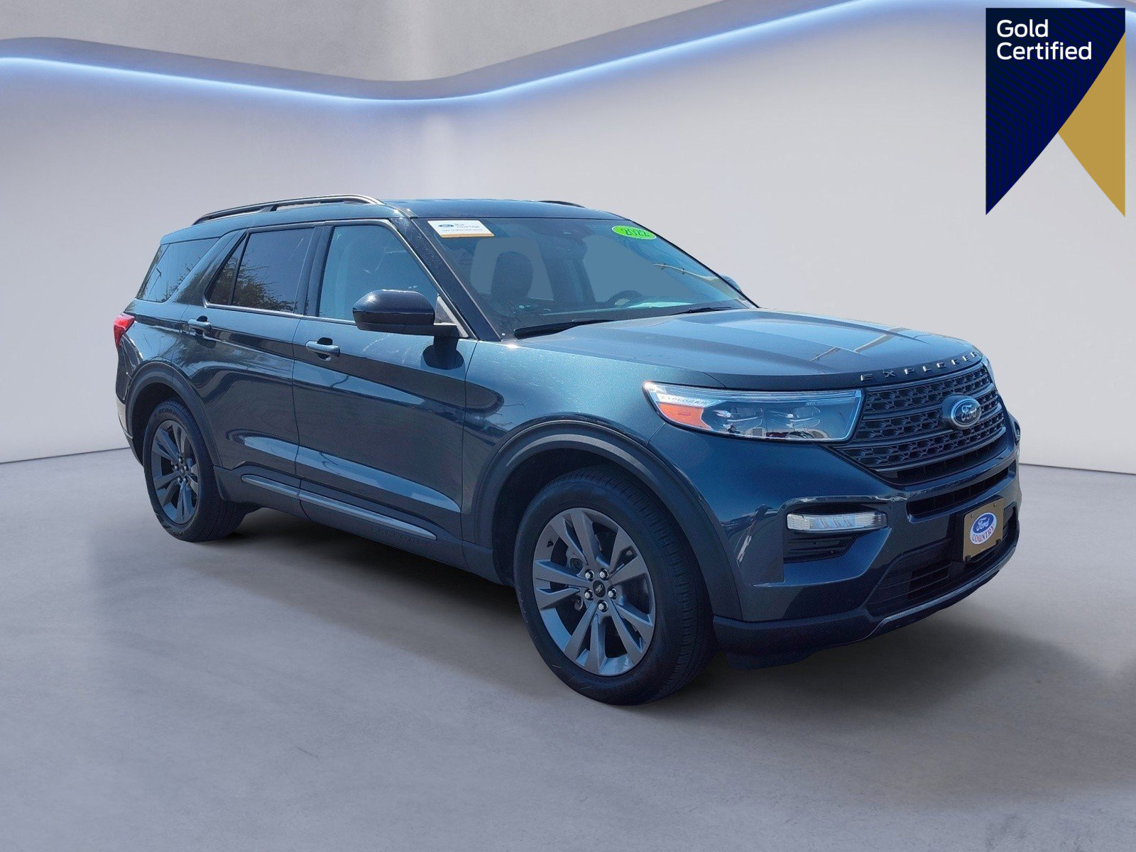 Certified 2022 Ford Explorer XLT w/ Equipment Group 202A