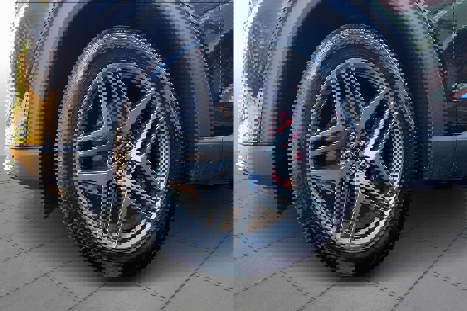 Certified 2025 Ford Explorer ST-Line w/ ST-Line Street Pack image 12