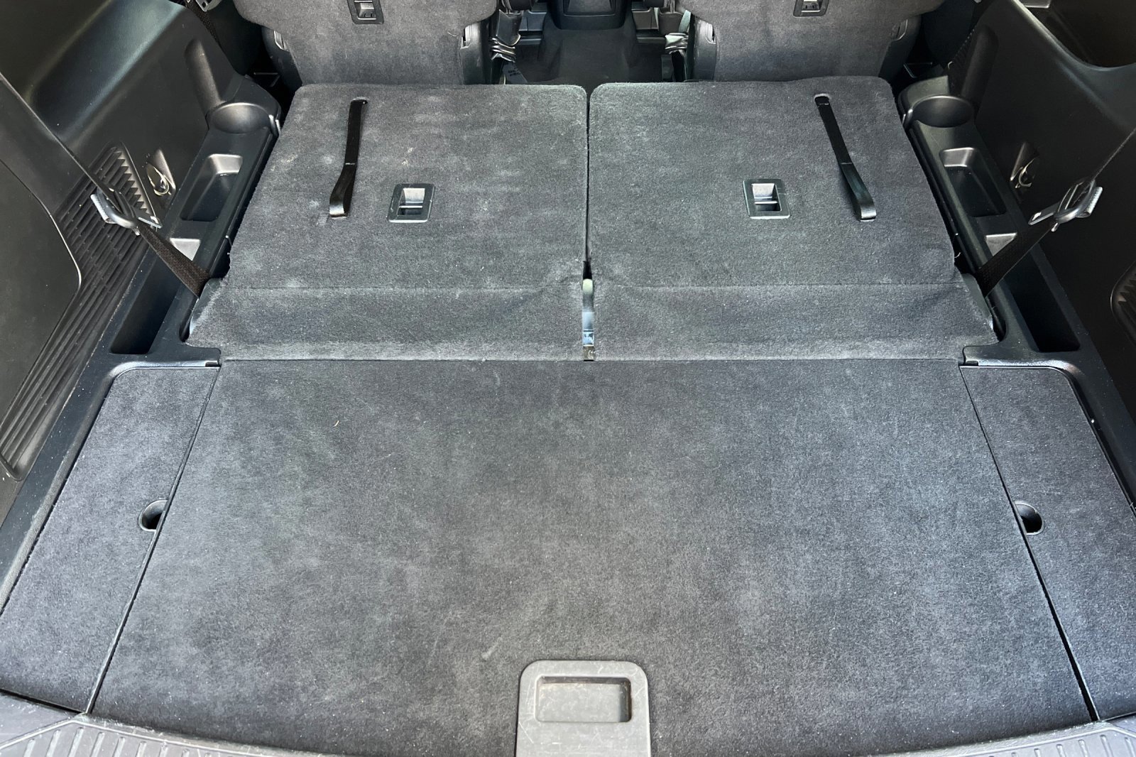 Certified 2022 Ford Explorer XLT w/ Equipment Group 202A image 17