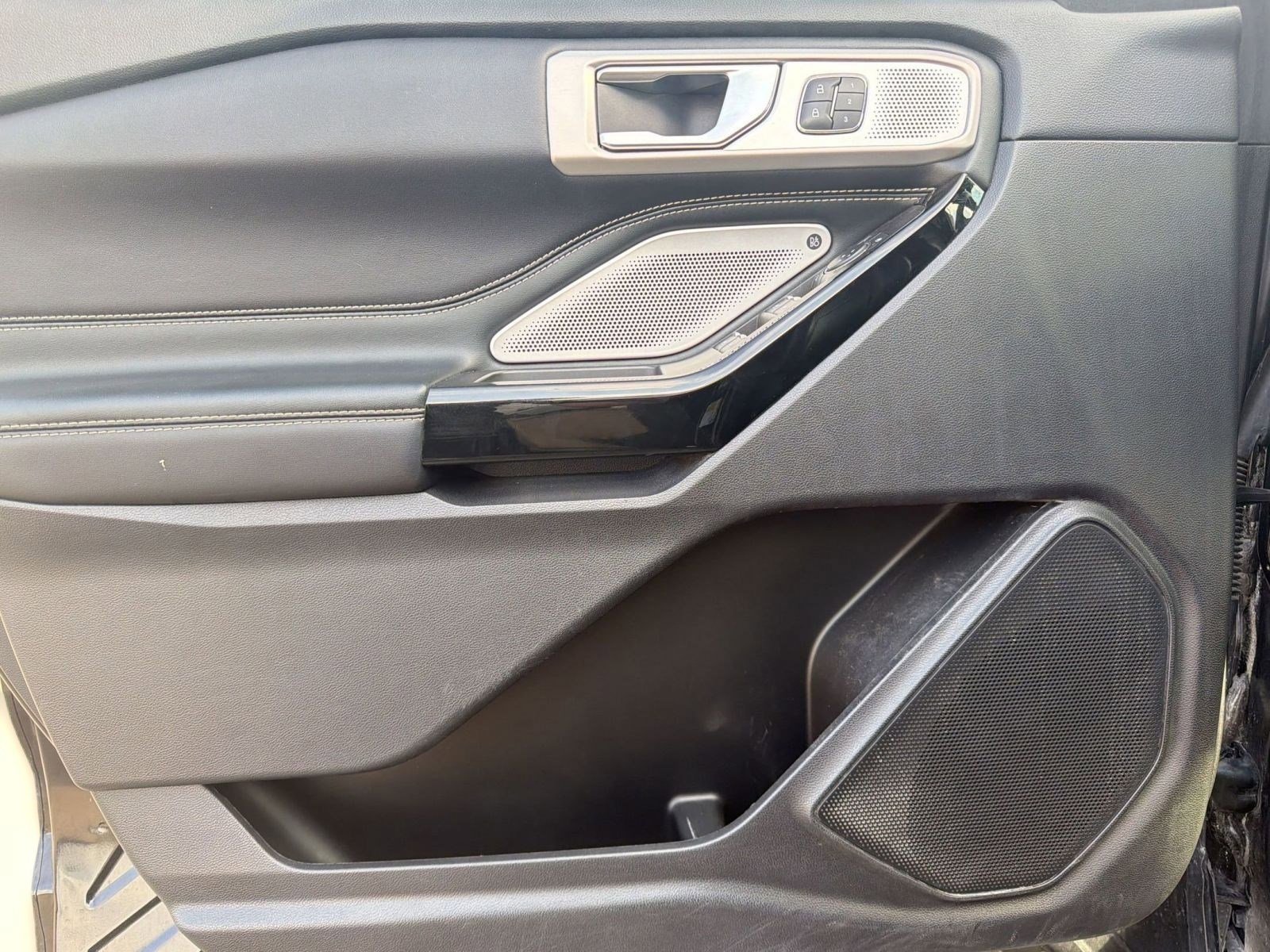 Certified 2022 Ford Explorer ST w/ Equipment Group 401A image 11