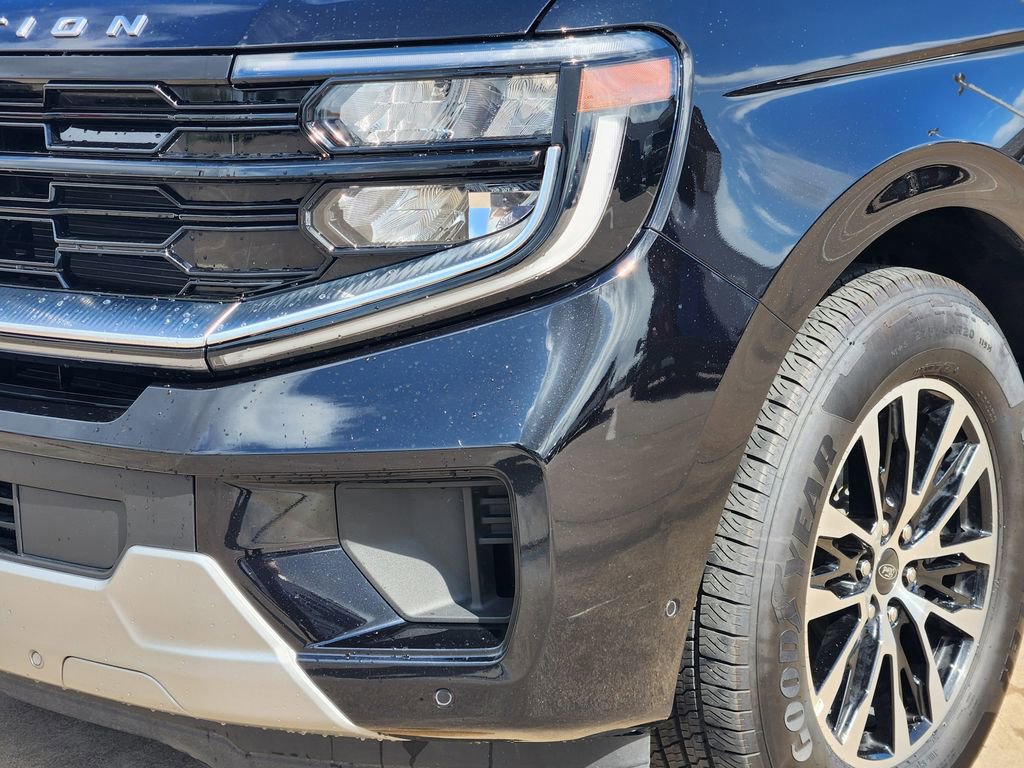 Certified 2025 Ford Expedition Platinum AWD/4WD image 9
