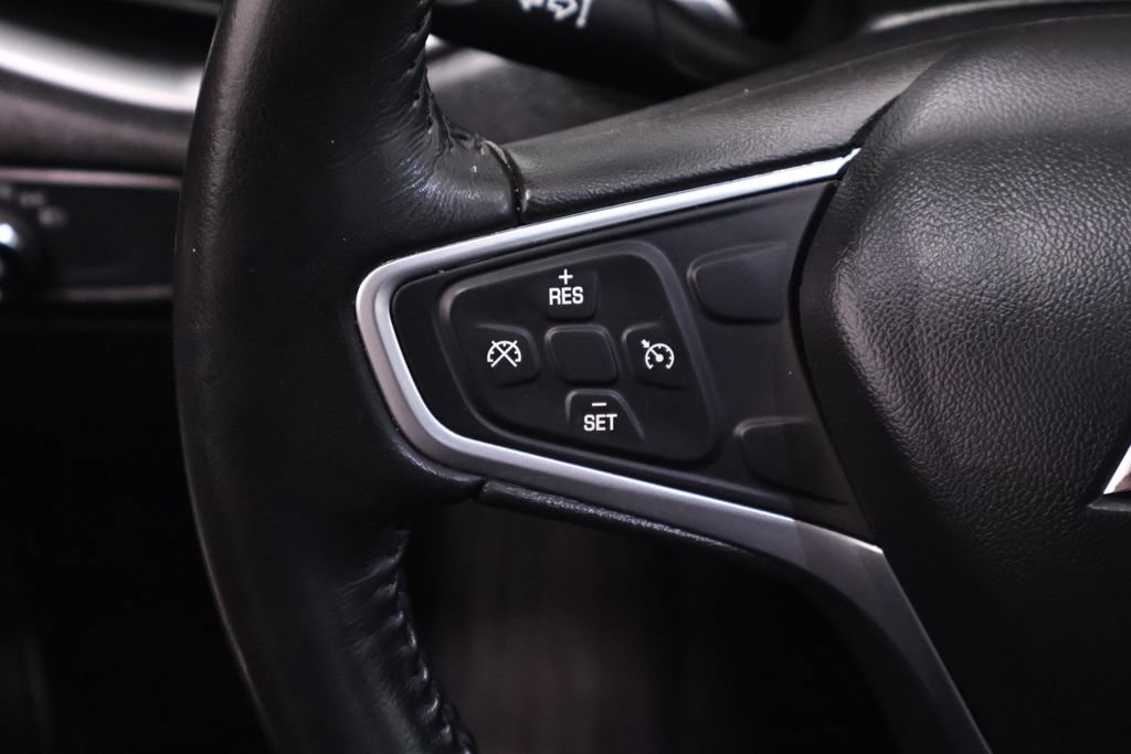 Used 2022 Chevrolet Malibu RS FWD image 24