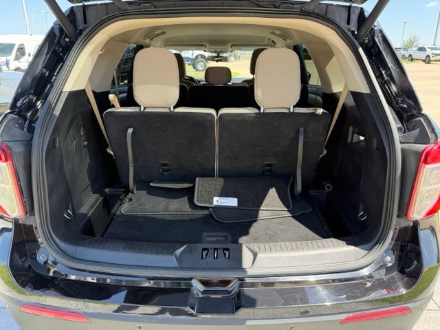 Certified 2021 Ford Explorer 2WD image 8