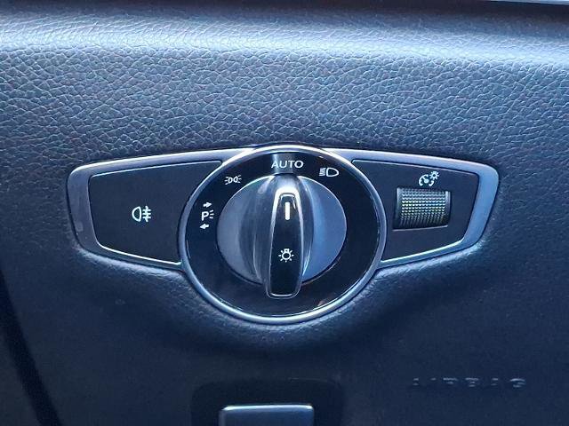 Used 2018 Mercedes-Benz E 300 4MATIC image 25