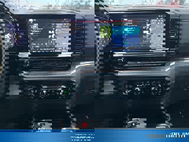 Used 2022 GMC Sierra 1500 SLT w/ SLT Convenience Package image 32