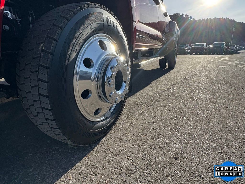 Certified 2026 Ford F450 XLT w/ FX4 Off-Road Package image 13