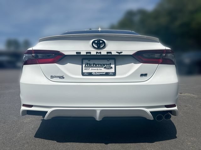 Used 2023 Toyota Camry SE w/ Cold Weather Package FWD image 7