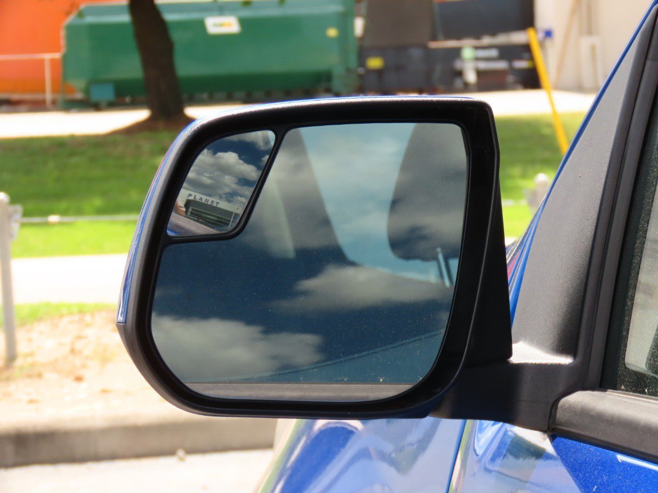 Used 2019 Chevrolet Colorado ZR2 w/ ZR2 Dusk Special Edition image 16