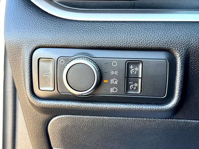 Certified 2021 Ford Explorer XLT RWD image 15
