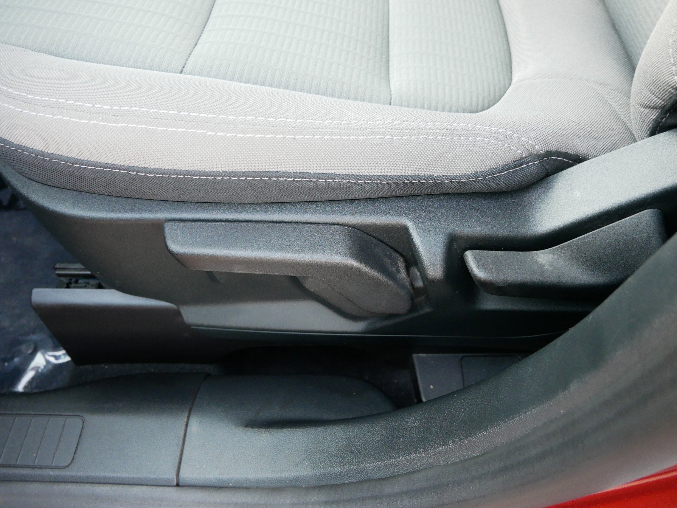 Certified 2020 Ford Escape S AWD/4WD image 19