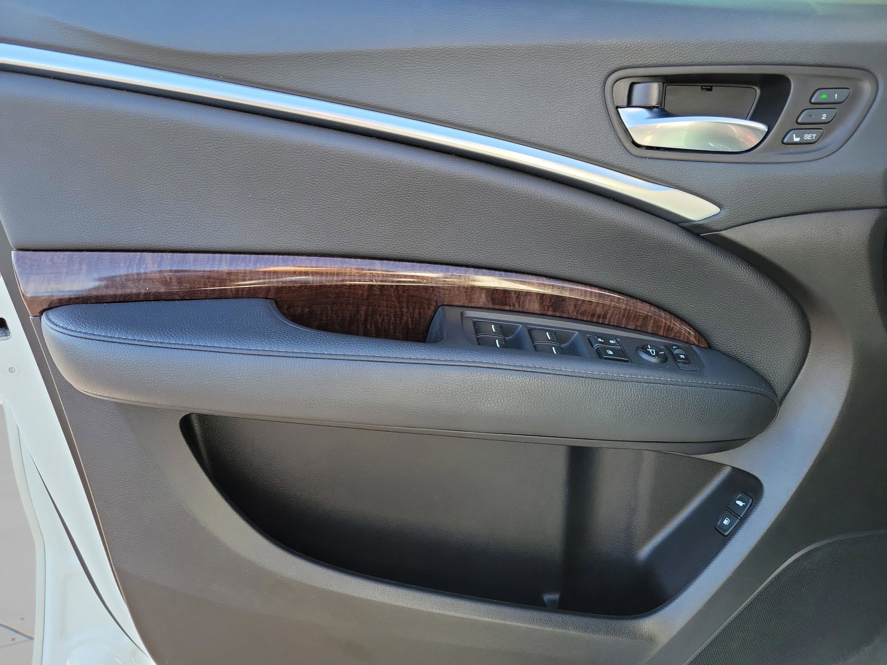 Used 2019 Acura MDX SH-AWD image 17