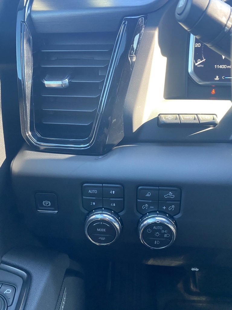 Used 2026 GMC Sierra 2500 AT4 w/ AT4 Premium Plus Package image 13