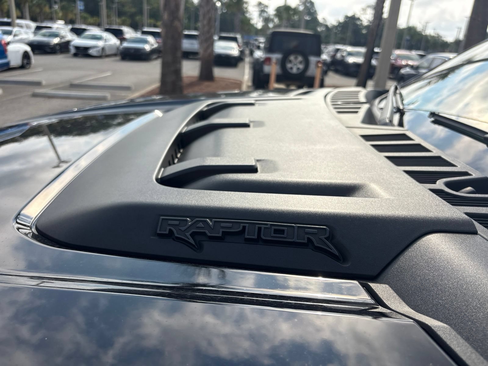 Certified 2024 Ford F150 Raptor AWD/4WD image 16