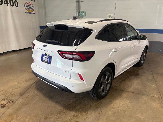 Certified 2023 Ford Escape ST-Line w/ Tech Pack #1 AWD/4WD image 10