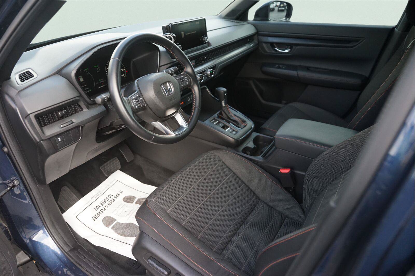 Used 2025 Honda CR-V Sport image 8
