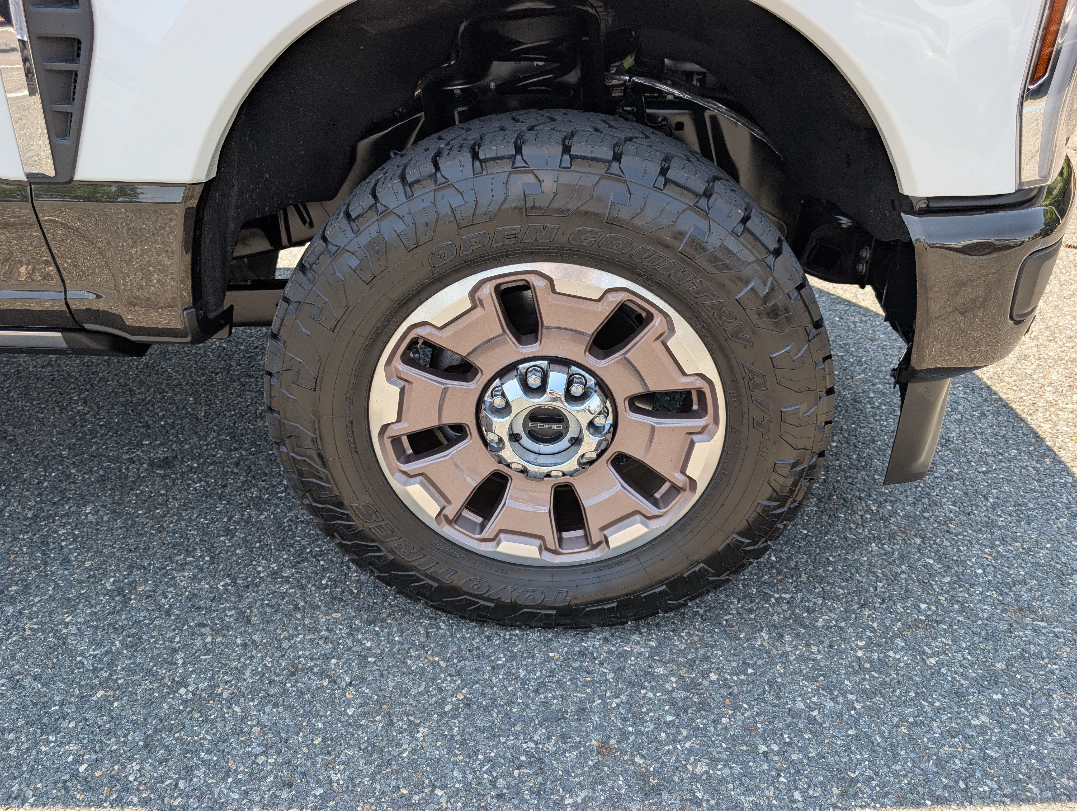 Certified 2025 Ford F350 King Ranch AWD/4WD image 9