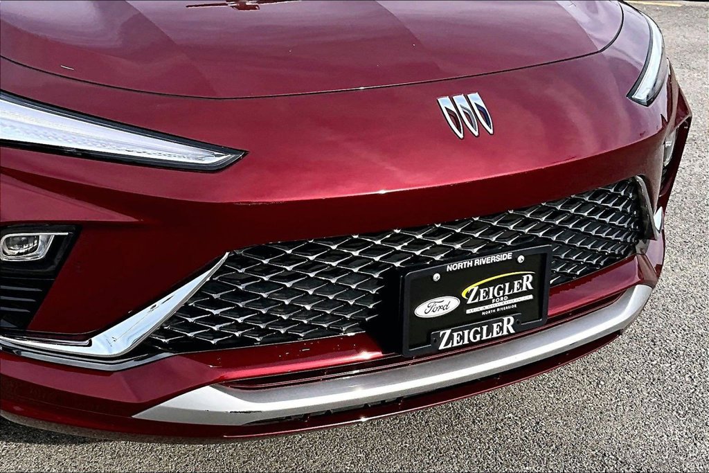 Used 2025 Buick Envista Avenir FWD image 30