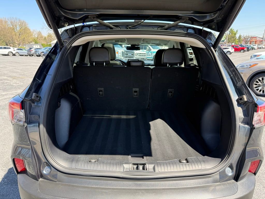 Certified 2022 Ford Escape Titanium w/ Titanium Elite Package image 21